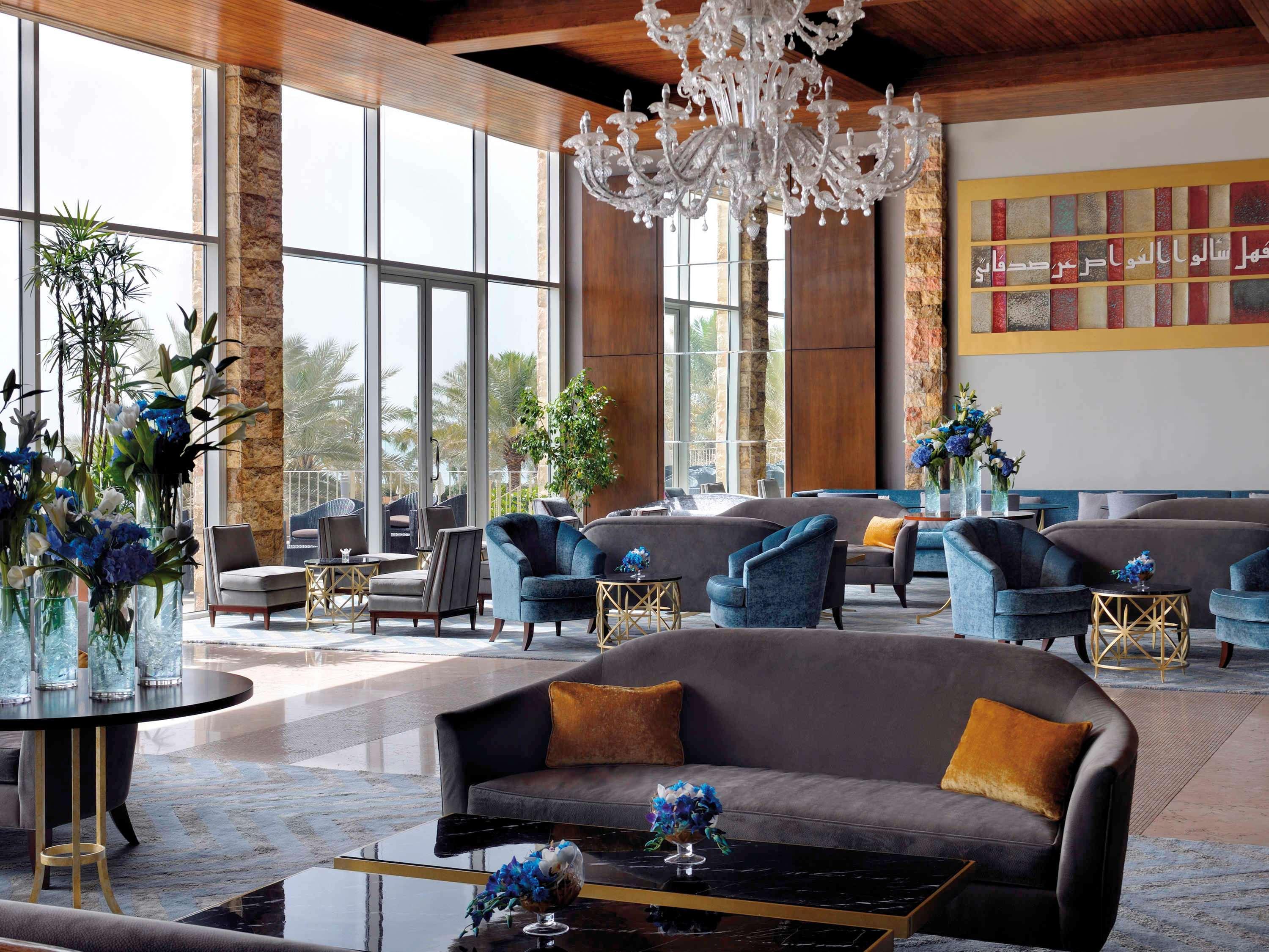 Moevenpick Hotel & Resort Al Bida'A Salmiya Exterior foto Lobby